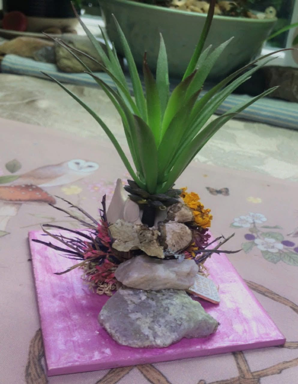 Vertebrae Airplant Holder